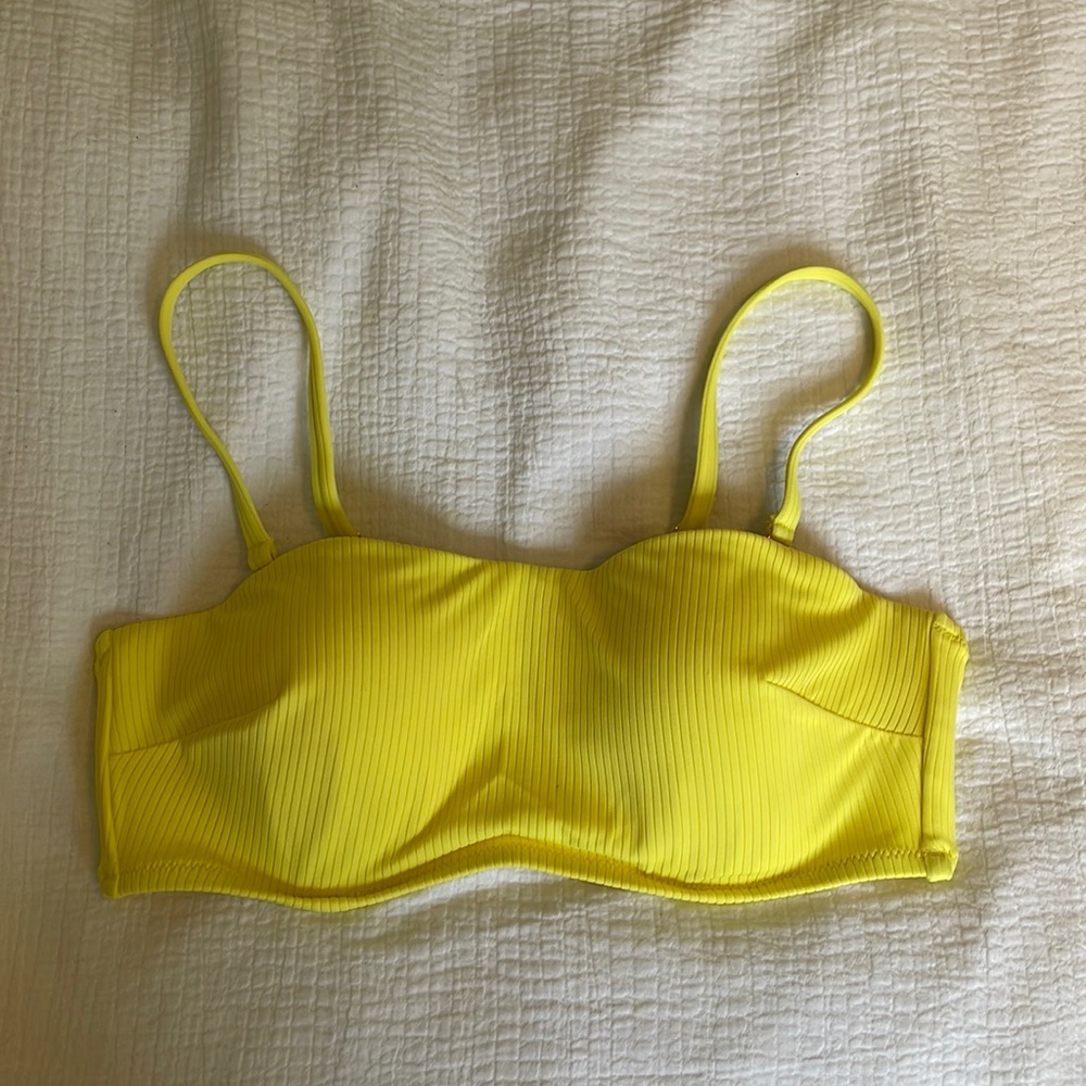 Ribbed Yellow Strapless bikini top (has straps too)
